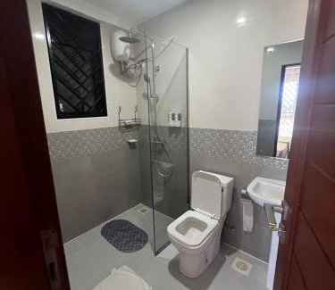 Kampala Apartment | Three bedroom place with lake view