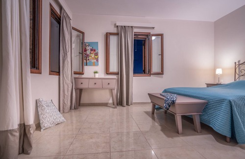 Vasilikos Villa | Three Bedroom Villa with Private Pool