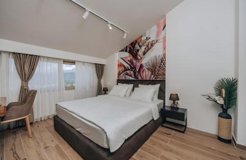 Seoca Villa | Three bedroom Villa with Infinity Edge Pool & Hot Tub