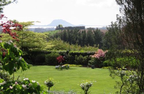 Whakamarama House | Three Gables B&B