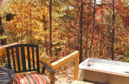 Bryson City Cabin | Three Lofts in the middle of a 50 acre Mountain Resort!
