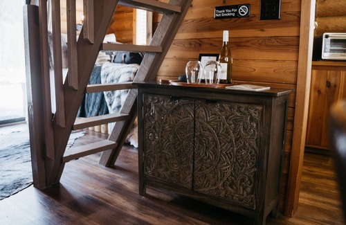 Sandpoint Cabin | Three Peaks Cabin- Chapman Springs