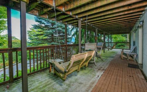 Chalet Village Villa | Three Pines 2139