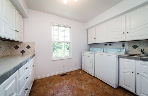 Woodland Estates House | Three stories, great for extended families, amazing views