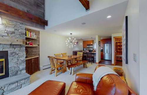 Ludlow Condo | Three-story, ski-in/out condo with mountain view - dog-friendly
