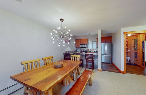 Ludlow Condo | Three-story, ski-in/out condo with mountain view - dog-friendly