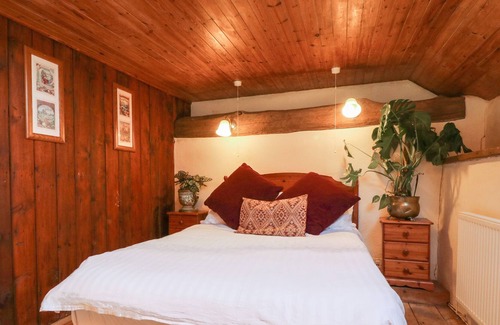 Okehampton Cottage | THRESHERS, pet friendly, character holiday cottage in Bridestowe