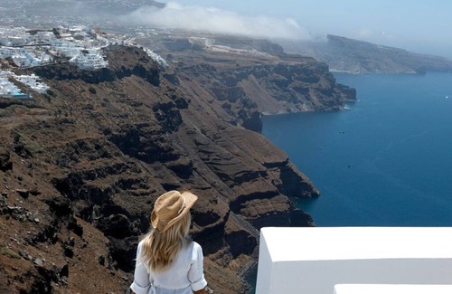 Imerovigli Villa | Thrilling Santorini Apartment | Vanica Apartment | 2 Bedrooms | Private.