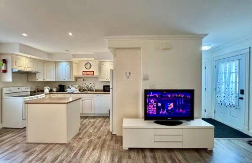 Charlottetown House | THT's house Ideal Downtown Area