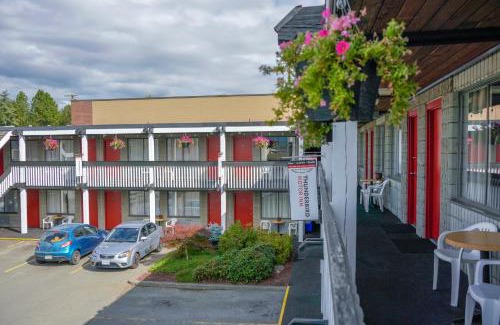 North Cowichan Hotel | Thunderbird Motor Inn