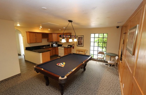 Sparks Apartment | Thunderbird Resort Club