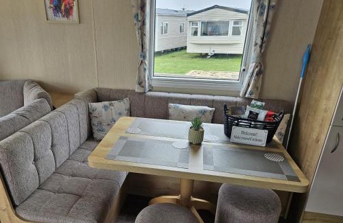 Dunbar House | Thurston Manor Caravan Park, Pony Meadow