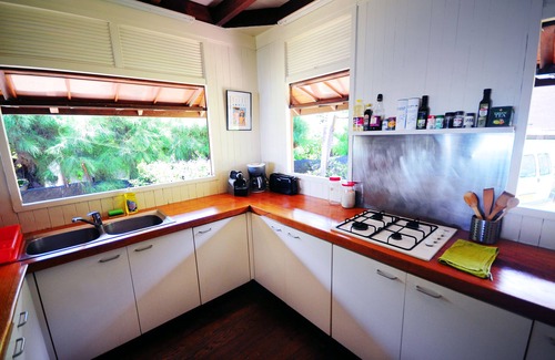 Tiahura Villa | Tiahura Beach Villa By ENJOY VILLAS MOOREA , Beachfront Polynesian Villa
