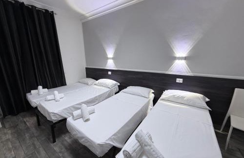 Universita House | Tiburtina Hotel Holiday
