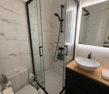Vannes Apartment | TiBZH, Vannes centre, Entrée privative