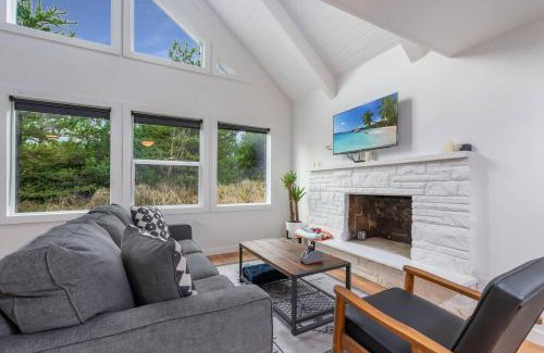 Ocean Shores Ski Chalet | Tidal House #4 - Ocean Shores Chalet
