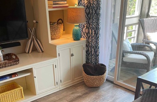 Seabrook Island House | Tidal Marsh Views! 2 BR Villa! Neighborhood Pool! Close to Tennis/Equestrian Ctr