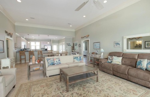 Dauphin Island House | Tide Therapy