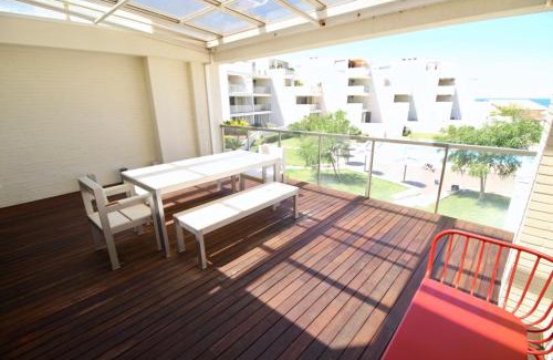Molinell Apartment | Tierra de Mar 66 by homeprive