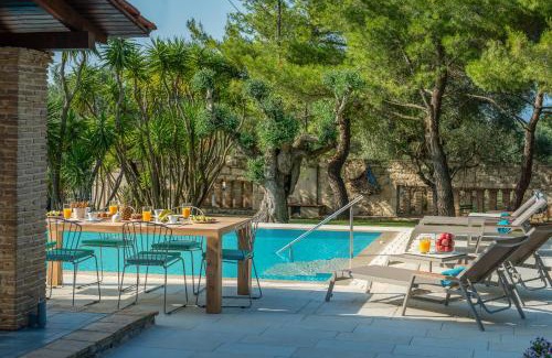 Tsilivi Villa | Tierra Verde, Luxury Retreat with 3 Acres Lush Garden