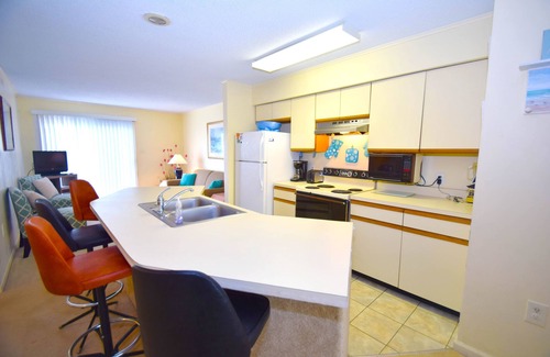 Midtown Ocean City Condo | Tiffanie by the Sea 319D-Oceanside 55th St, W/D, AC