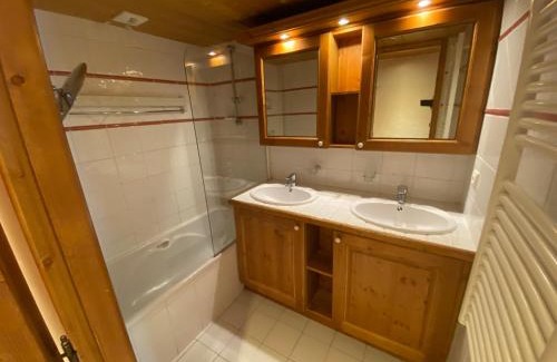Val Claret Apartment | Tignes-8-10 personnes-4 chambres-parking