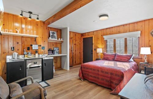 Colorado Springs House | Timber Lodge #17