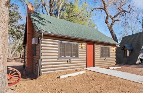 Colorado Springs House | Timber Lodge #17