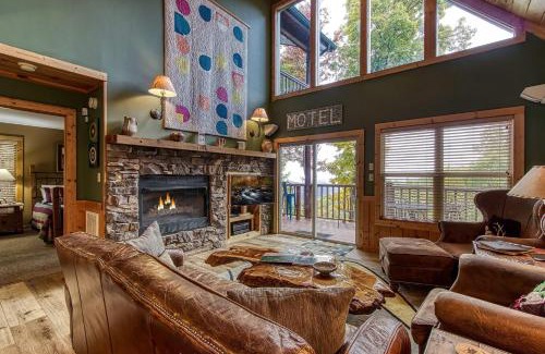 Chalet Village Villa | Timberwinds 1804