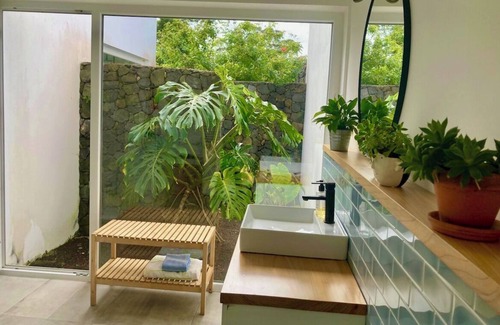 Angra do Heroismo House | Time to Travel to Terceira