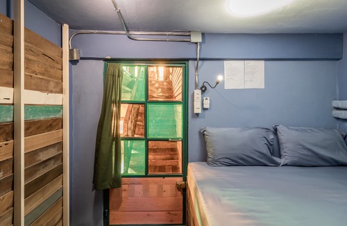 Pom Prap Hotel | Time Sabai 32