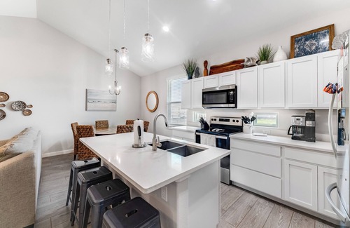 Corpus Christi House | Time to Unwind & Recharge at this Pet-Friendly home that's Close to the Beach