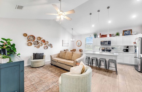 Corpus Christi House | Time to Unwind & Recharge at this Pet-Friendly home that's Close to the Beach
