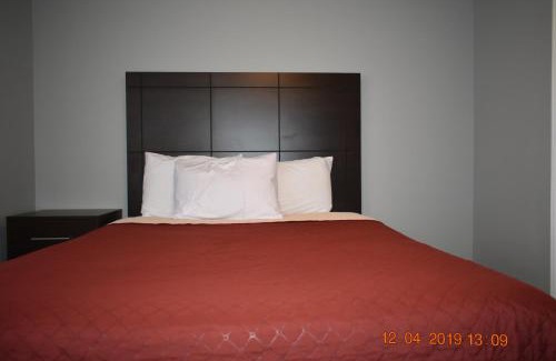 Petawawa Hotel | Time Travellers Motel