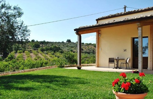 Chiaramonte Gulfi House | Timo Pretty cottage with sharing pool and amazing views