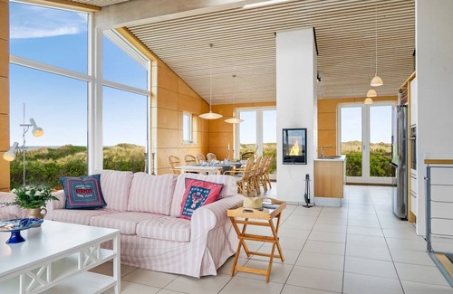 Rødhus House | "Tinea" - 50m from the sea by Interhome
