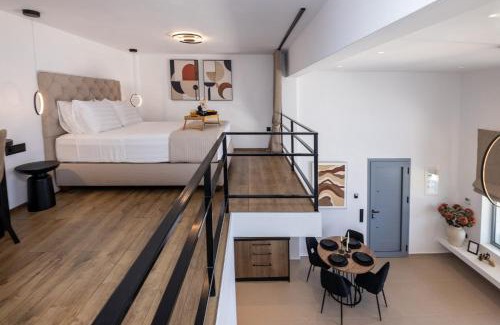 Exomvourgo Villa | Tinian Sunset Suite