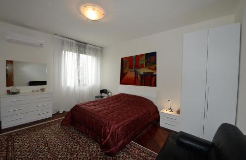 Quartiere XX Ardeatino Bed & Breakfast | Tintoretto Inn B&B