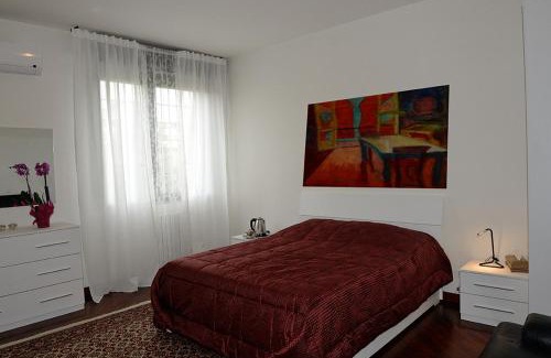 Quartiere XX Ardeatino Bed & Breakfast | Tintoretto Inn B&B