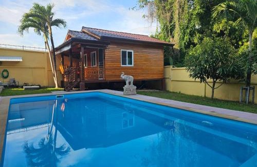 Rawai Ski Chalet | Tiny chalet 1-2