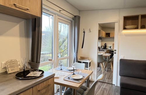 Wemding House | Tiny Haus mit schönem Seeblick by Interhome