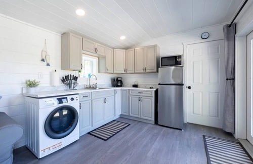 Town of Schodack Apartment | Tiny Home Escape Swimmable Pond WiFi Pets OK
