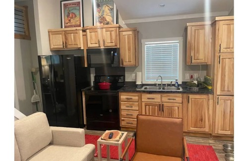 Athens House | Tiny home in a gated community with dog park