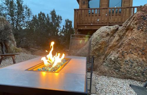Kanab House | Tiny home with panoramic views & excellent stargazing
