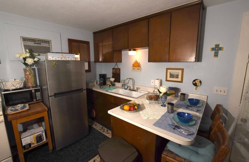 Brenham Cottage | Tiny House at Historic Holle House