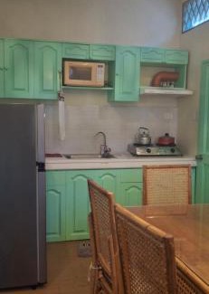 Puerto Princesa City Centre Apartment | Tiny house in city proper