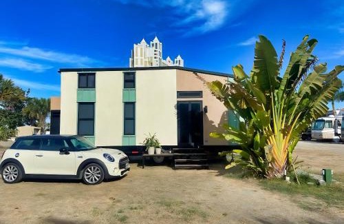Cerritos House | Tiny House