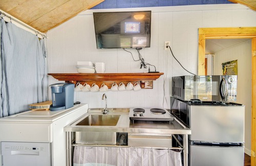 Albemarle Sound Cabin | Tiny House w/Big Views: Cabin in Shiloh!