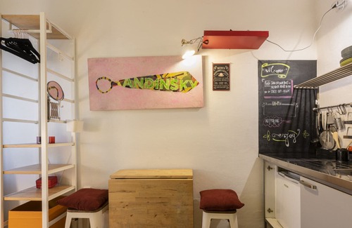 San Lorenzo Apartment | Tiny Reparata studio apartment in Florence