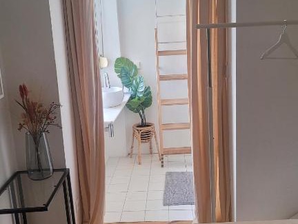 Encarnacao House | Tiny suite with private bathroom - Bairro Alto
